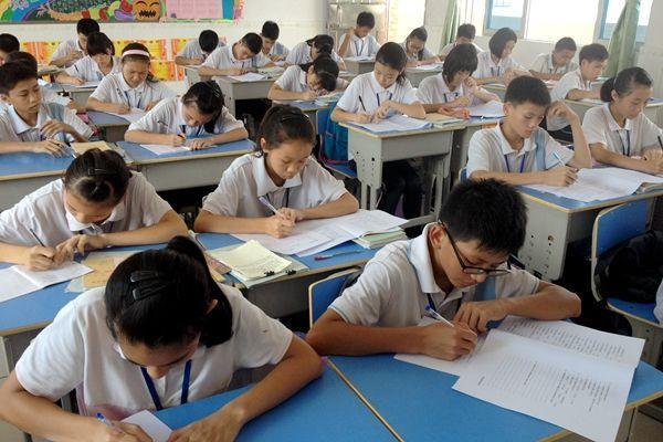 孩子近視教室座位往前坐可以嗎？
