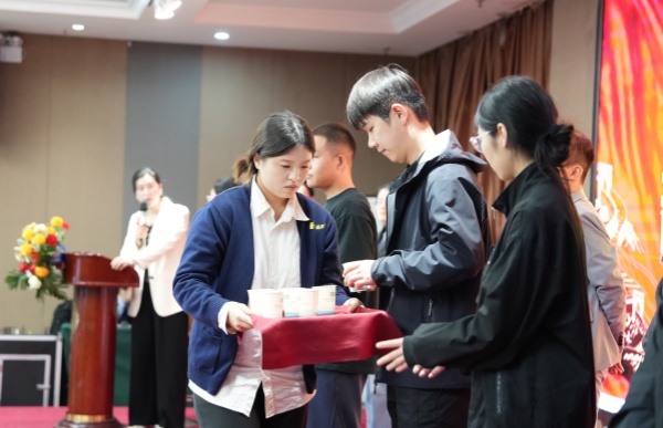 易視界2025年9月嘉獎(jiǎng)會(huì)暨10月啟動(dòng)大會(huì)精彩圖集