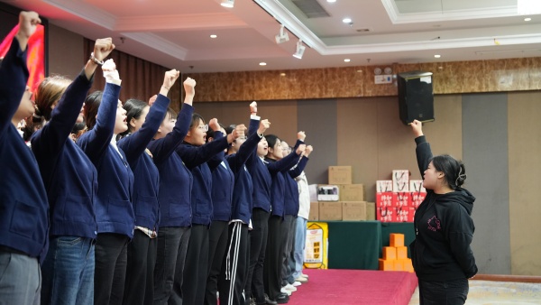 易視界激情的團(tuán)隊(duì)風(fēng)采展示